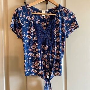 EUC-American Rag Blue Floral Front-Tie Shirt